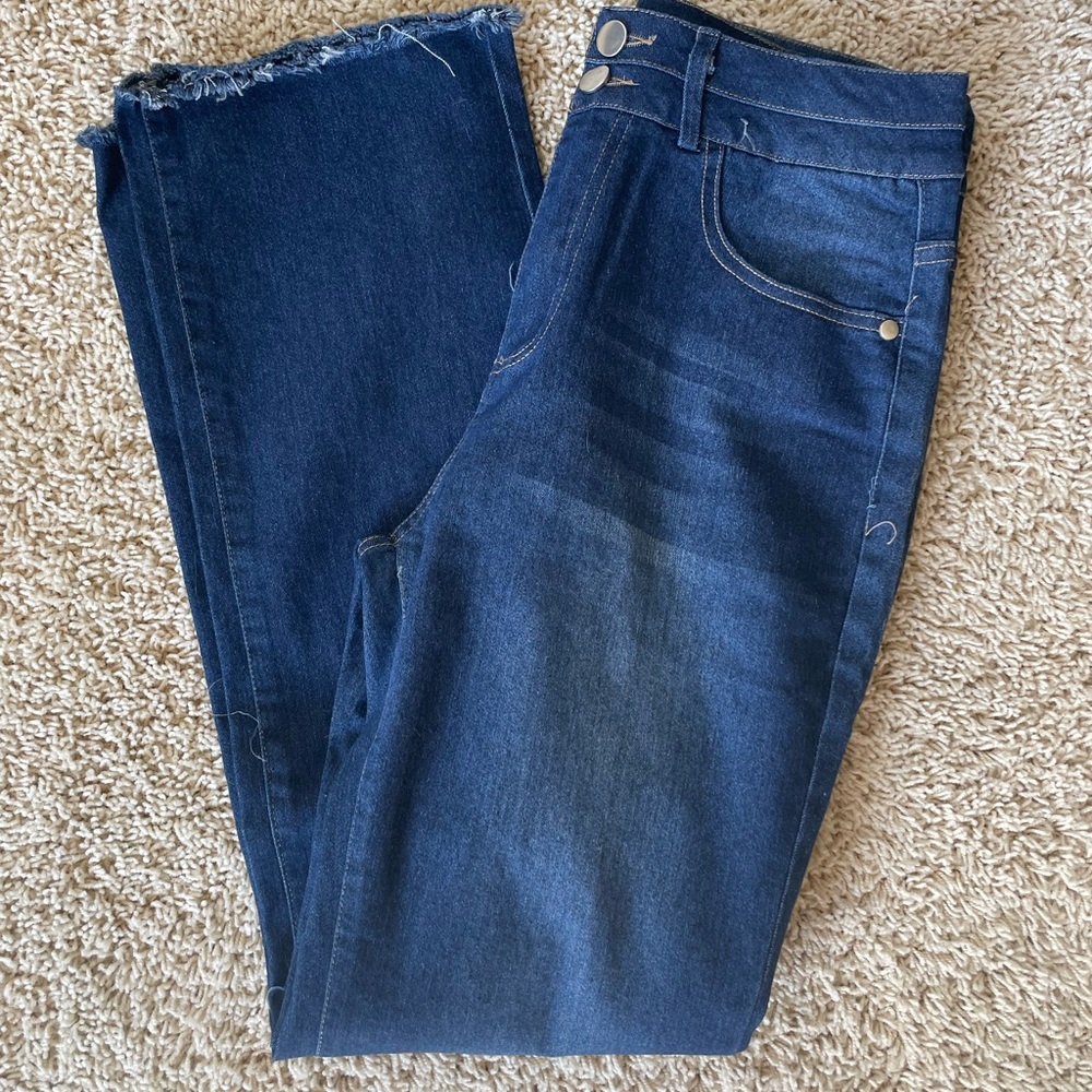 NWT Stretch Cropped Jeans
